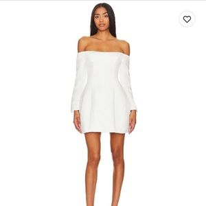 Elliatt Vida Dress Revolve